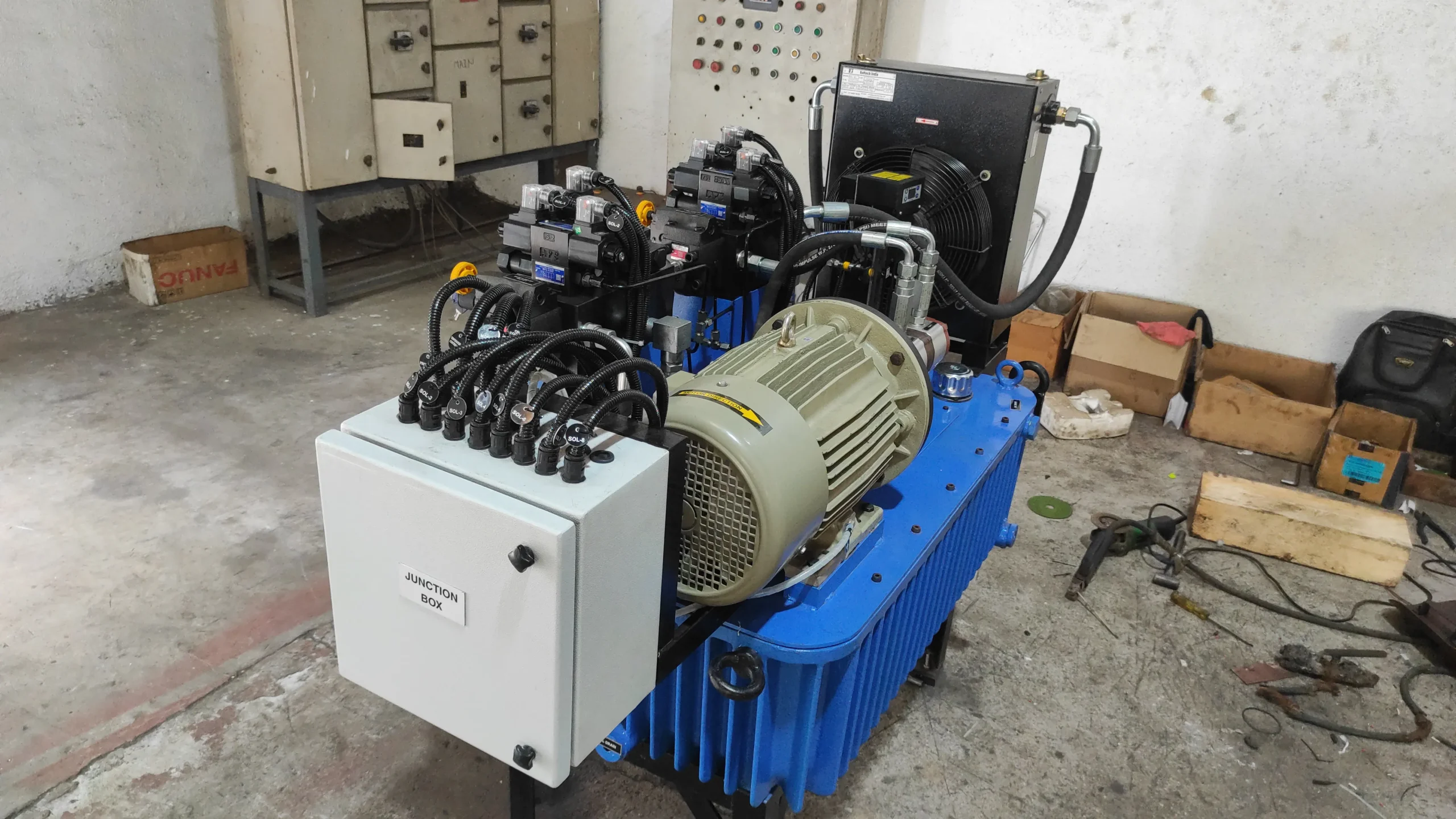 Hydraulic press machine by STS Hydraulics